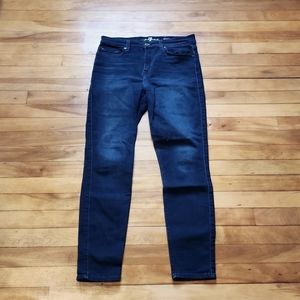 EUC 7 For All Mankind high-waist ankle Gwenevere. Size 28.